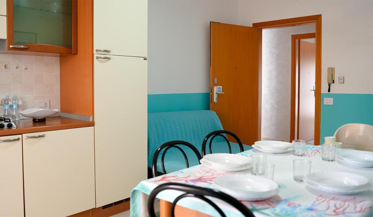 Residence Riviera Alba Adriatica Eksteriør bilde