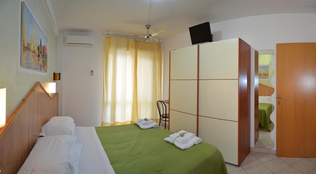 Residence Riviera Alba Adriatica Eksteriør bilde