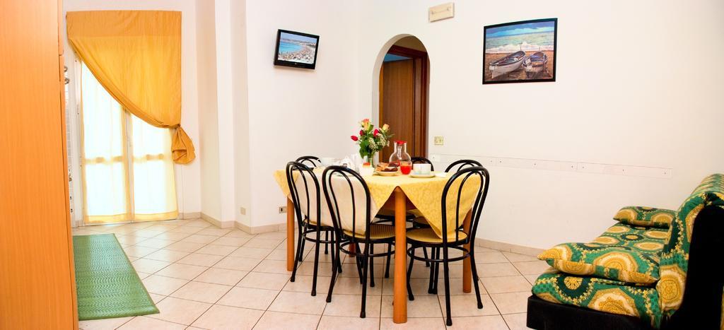 Residence Riviera Alba Adriatica Eksteriør bilde