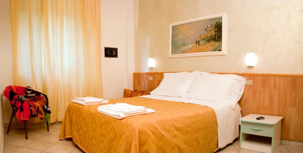 Residence Riviera Alba Adriatica Eksteriør bilde